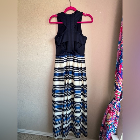 Theia Navy & White Nautical Stripe Jacquard Taffeta Full Skirt Formal Gown 4 - Picture 10 of 14